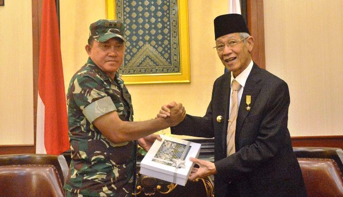 Mayjen TNI Lodewyk Pusung: Terbukti Menyelundup dan Narkoba Saya Pecat
