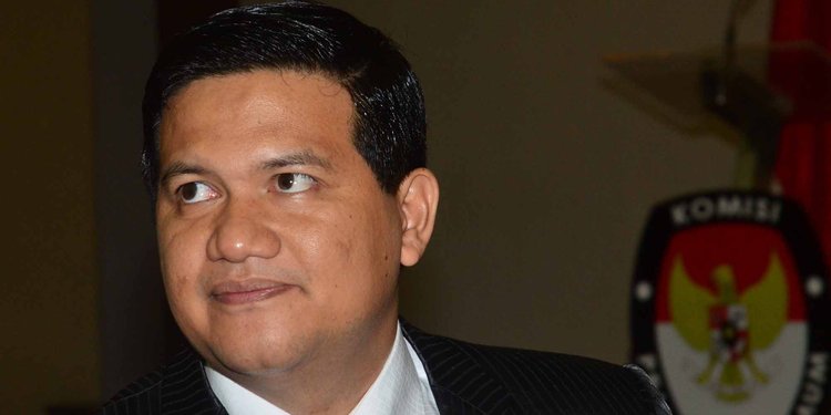 Profil Almarhum Husni Kamil Ketua KPU Pusat