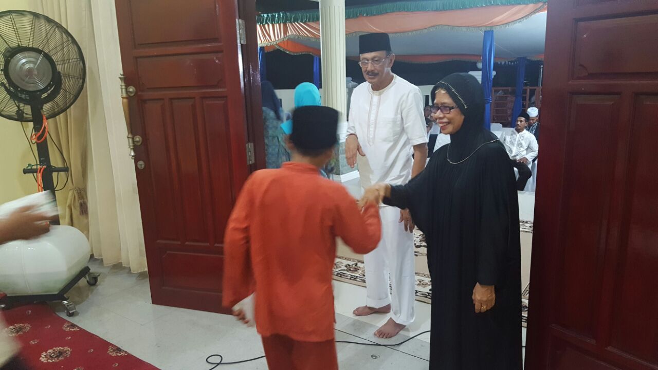 Bupati Natuna Berbagi THR ke 200 Anak Yatim Jelang Idul Fitri