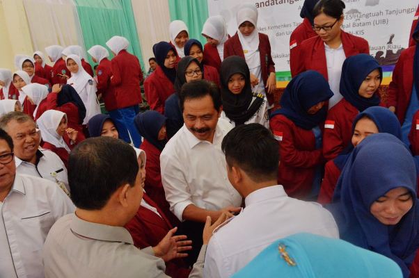 Gubernur Kepri Ingin Masyarakat Dapat Kesehatan dan Pendidikan Maksimal