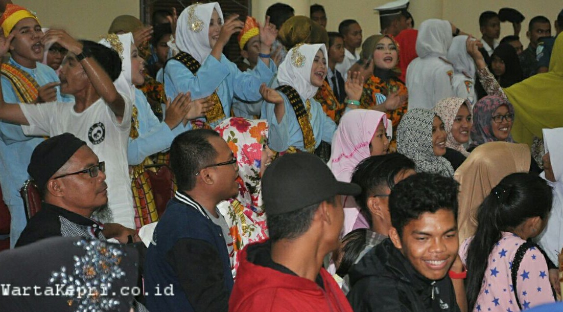 Ajang Student Art Event Bikin Danlanud dan Bupati Natuna Berjoget