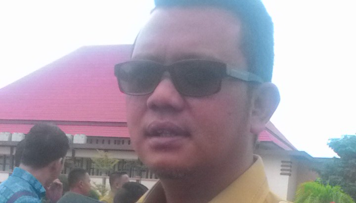 Bupati Bintan Apri Ajak Staff Tanam Pohon Lalu Dites Narkoba