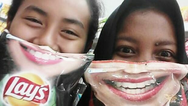 Foto Kekinian Selfi Pegang Produk Lay’s Ini, Heboh Di Instagram