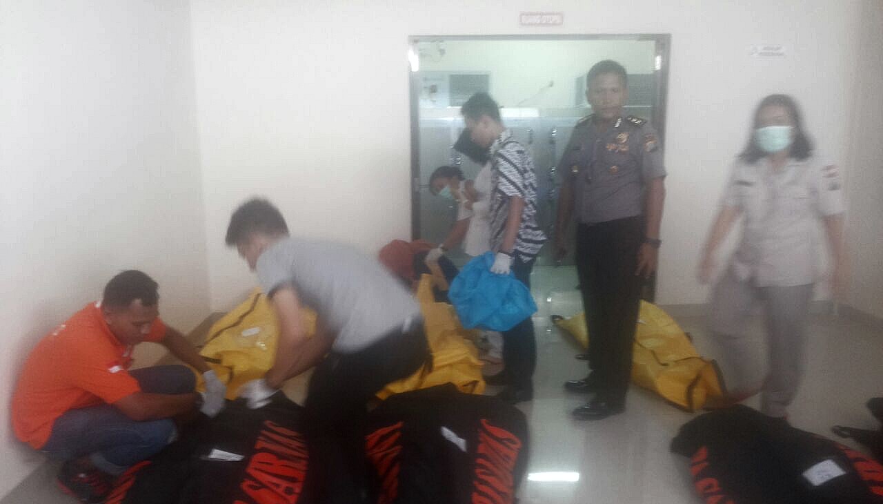 Infonya 59 Tewas, Baru 18 TKI Tiba di RS Bayangkara Polda Kepri 