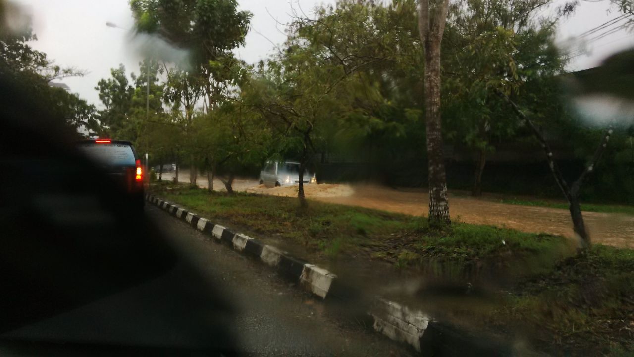 banjir-di-kota-batam-_-warta-kepri-04