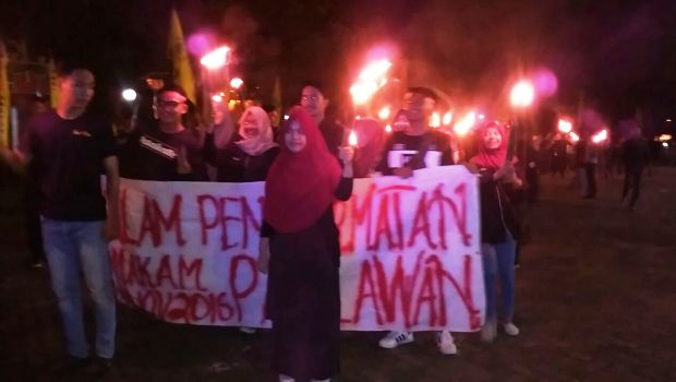 Mahasiswa UMRAH dan IMKK Karimun Gelar Pawai Obor Hari Pahlawan