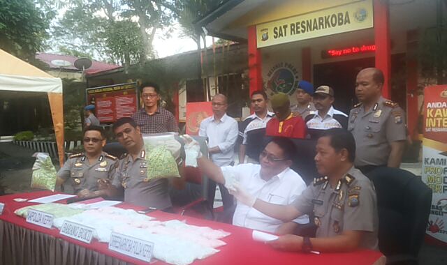 Ternyata Pil Ektasi yang Diamankan Polresta Batam di Pantai Stres Jodoh Bernilai Rp 15 Miliar