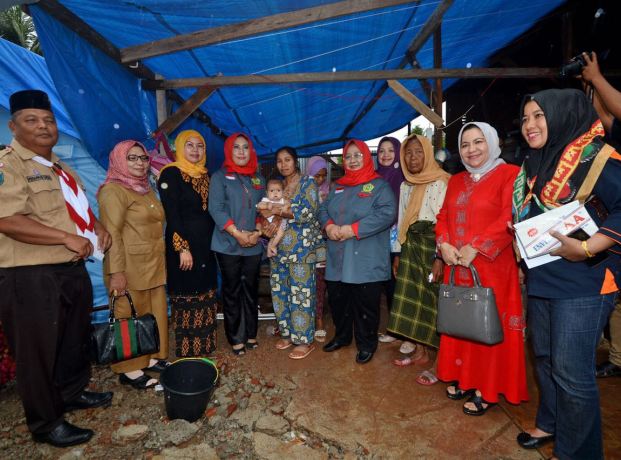Bantuan Pemprov Kepri ke Aceh Pidie Jaya