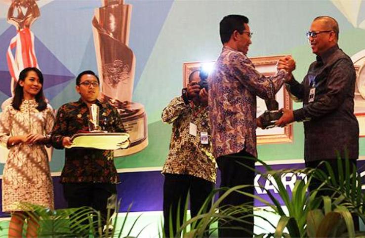 Batam Dianugerahui Piala Wahana Tata Nugraha Kategori Kelancaran Angkutan Publik