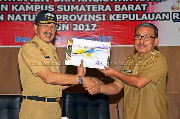 Bupati Natuna dan Dosen IPDN Sumbar