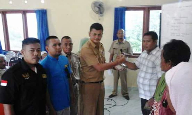 1131 Kartu Jaminan Kesehatan Lingga Terbilang Diterima Warga Raya