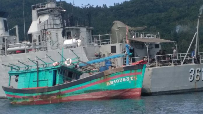 KRI Fatahillah tangkap kapal nelayan Vietnam