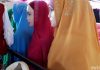 Awal Puasa, Jilbab Model Pashmina Instan Laris Manis di Tanah Abang