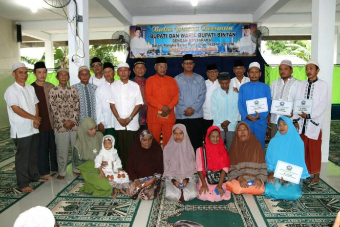 Bupati Bintan dan Masjid