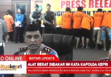 NEWS VIDEO : Press Conference Kapolda Kepri Terkait Aksi Masa Membakar Alat Berat di Anambas