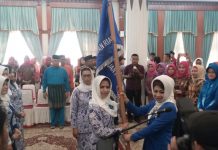Pelantikan Ketua DPD IWAPI Kepri Mimi Betty Wilingsih