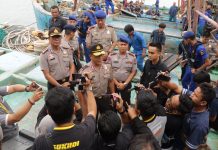 Wakapolda Kepri Ekspose Tangkapan 5 Kapal Nelayan Asing dan Pekerjakan Anak
