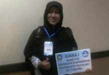 Fauziah, S.Pd, M.Ed Guru Kimia di SMA 1 Lingga Juara I Lomba Guru Berprestasi