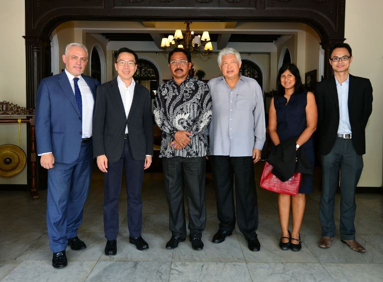 Nurdin Yakinkan Singapura Kalau Kepri Aman untuk Investasi dan Pariwisata