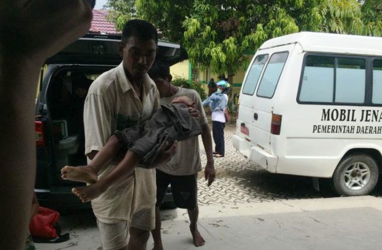 Satu Balita Tewas Usai Kapal Pompong Orang Tuanya Ditabrak Tugboat di Karimun