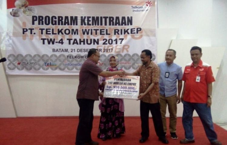 Telkom Rikep Salurkan Pinjaman Modal Usaha Rp 3 Miliar Kepada Mitra UKM Tahun 2017