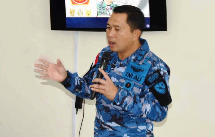 Kata Danlanud Inilah Penyebab Harga Tiket ke Natuna Mahal Komandan Lanud Raden Sadjad (Rsa) Kolonel Pnb Azhar Aditama menggelar acara Jumpa Pers