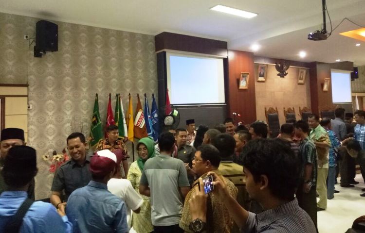 DPRD Anambas Pembentukan Pansus Sesuai Tuntutan HNSI Anambas DPRD Anambas Pembentukan Pansus Sesuai Tuntutan HNSI Anambas