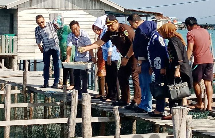 Kajati Kepri Ke Pulau Sedanau Tinjau Embung BWSS 4 dan Temu Ramah Warga Yunan Harjaka Meminta Agar Kejati Natuna Melakukan Pendampingan Pengelolaan Anggaran