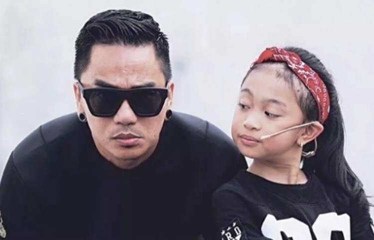 Inilah Sosok Wicuda, Putri dari Enda ‘Ungu’ Membangunkan Lagu Indonesia Dari Tidur Panjang