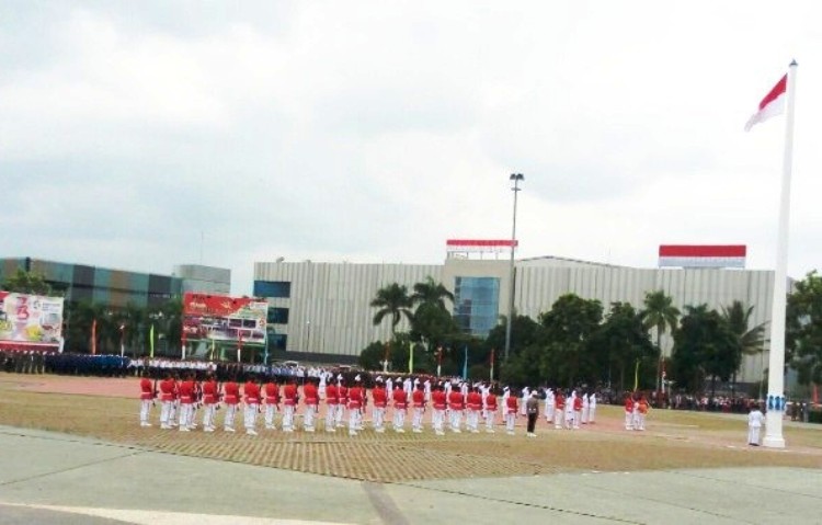 Ketua DPRD Batam Bacakan Teks Proklamasi, Upacara Pengibaran Bendera HUT RI ke 73 Berlangsung Hikmad