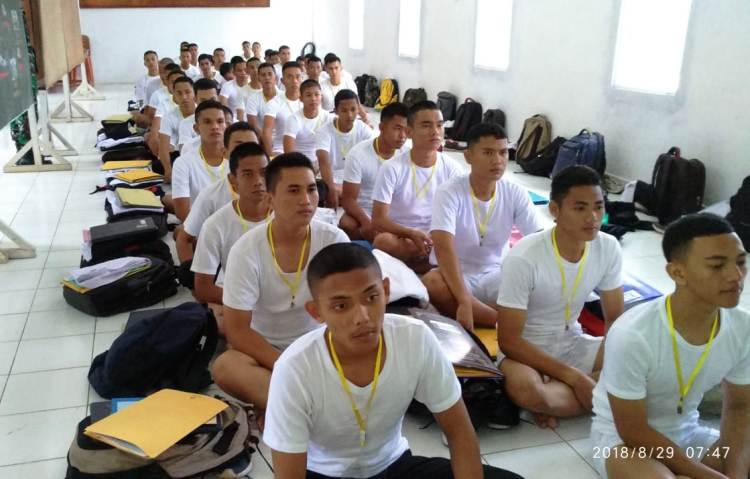 Calon Prajurti Secaba TNI AD 2018 Jalani Tes Adminitrasi di Makorem 033 Wira Pratama