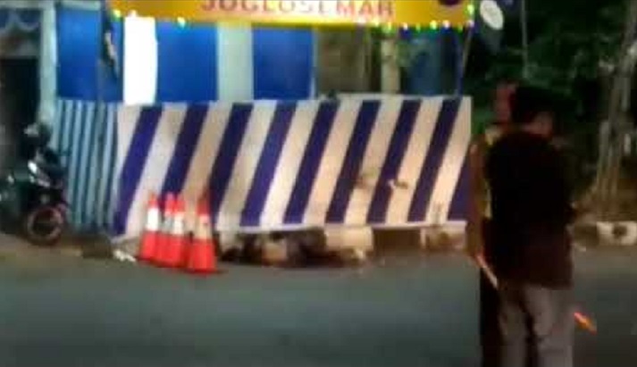 Saksi Mata Lihat Pelaku Bom Pos Kartasura “Modis” Berkaos Hitam Celana Jeans dan Pakai Headset