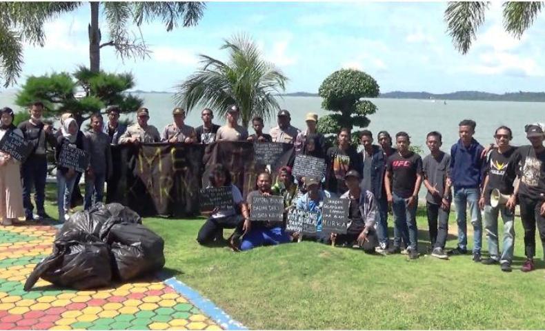 WKTV Polsek KKP Gelar Bersih di Pantai Coastal Area Bersama Komunitas dan Pemuda Karimun