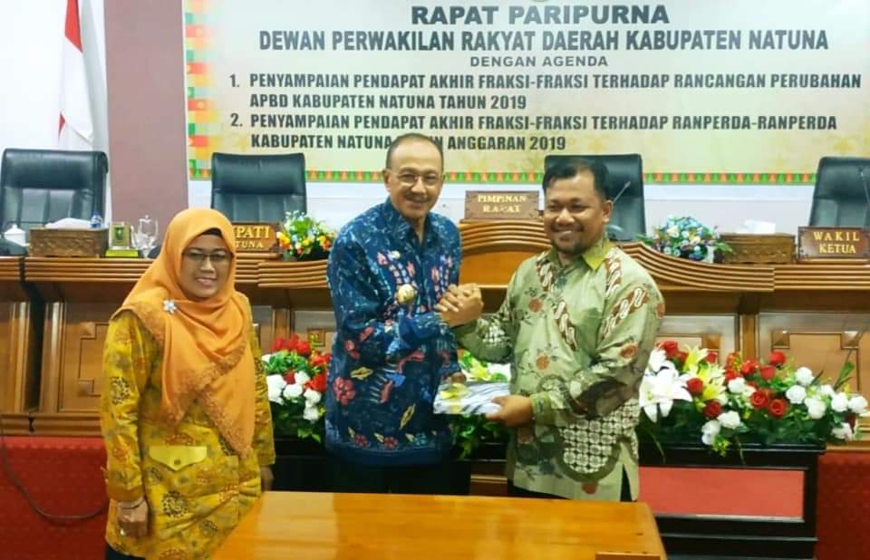 Akhir Masa Tugas, DPRD Natuna Sahkan 47 Raperda Menjadi Perda