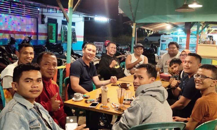 Lintas Ormas dan Polres Gelar Baksos Cat Surau Baitul Muttaqin Bt 9 Tanjungpinang