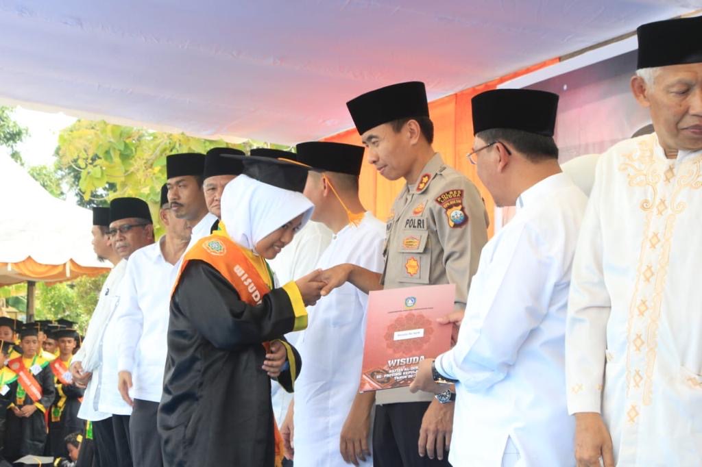Jajaran Polda Kepri Turut Meriahkan Serta Pengamanan Hari Santri Nasional