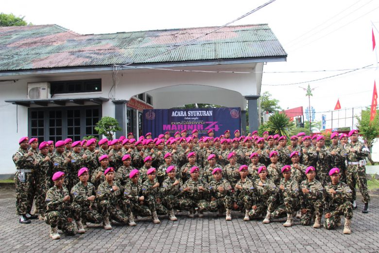 Prajurit Yonmarhanlan IV Laksanakan Upacara HUT ke-74 Korps Marinir