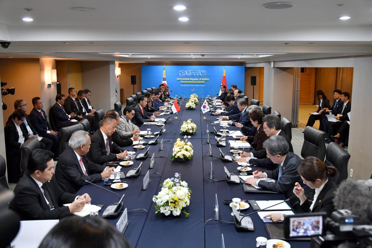 Hadir di Acara Working Lunch di Busan, Ini Kata Presiden Jokowi Kepada Para CEO Perusahaan Korea
