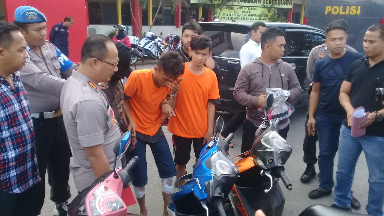 Satreskrim Polresta Barelang Bekuk Empat Kawanan