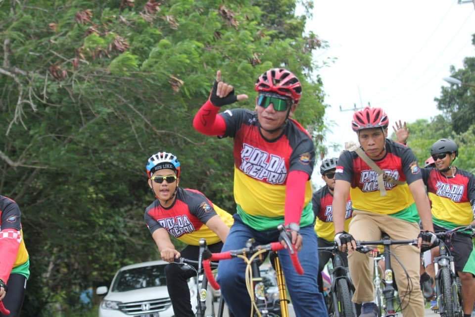 Wakapolda Kepri: Masyarakat Karimun Minggu Pagi Yuk Gowes Sambil Jalin Silahturahmi