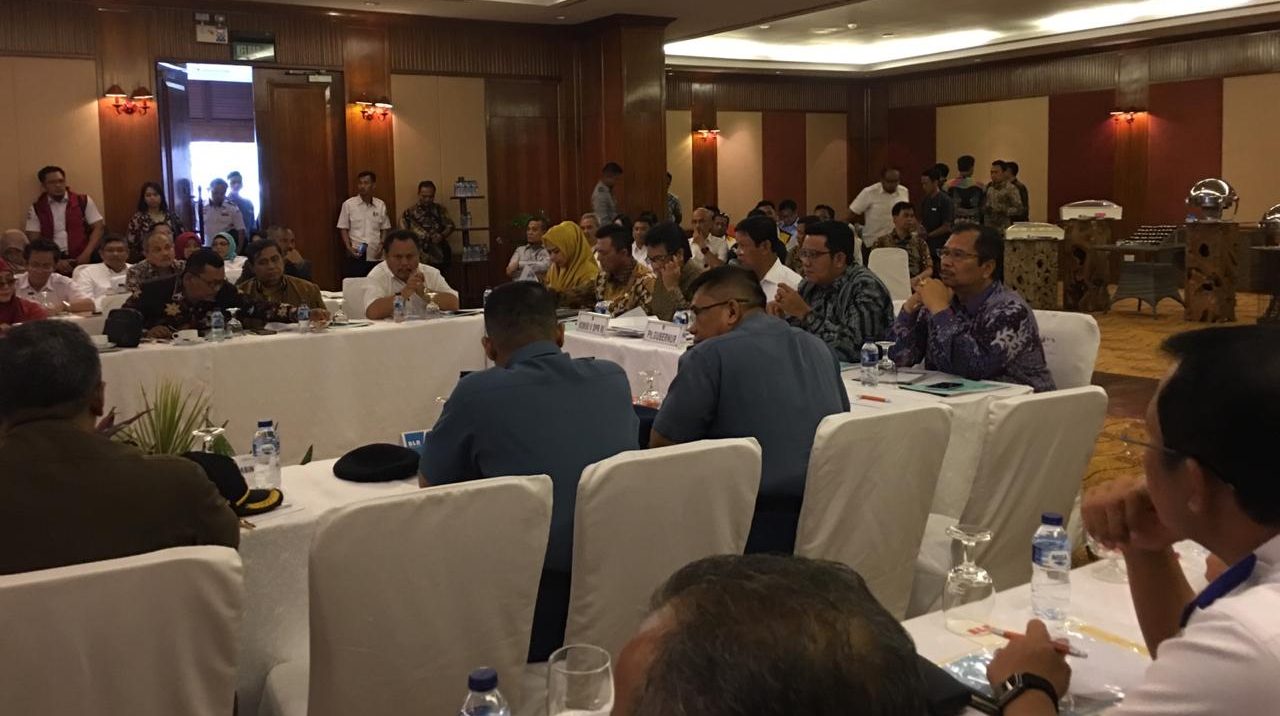 Pertemuan DPR RI Gubernur dan Bupati se Kepri, Apri Usulkan Pelabuhan Bongkar Muat di Bintan