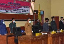 DPRD Lingga Resmi Tetapkan Pasangan M Nizar dan Neko Bupati dan Wakil Bupati Periode 2021-2024 Nizar dan Neko