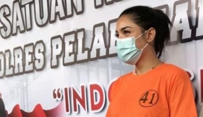 Millen Cyrus saat Ditangkap