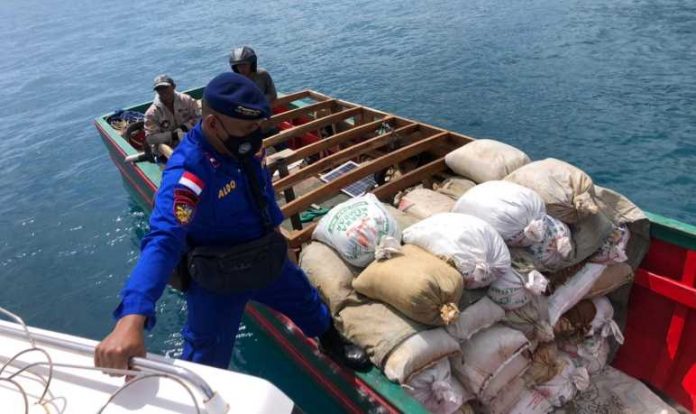 Tambangan Pasir Laut dan Batu Karang Tambangan Pasir Laut dan Batu Karang