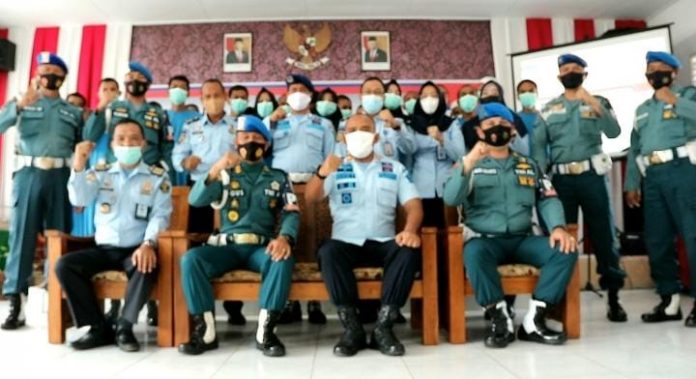 Warga Binaan dan Pomal Karimun