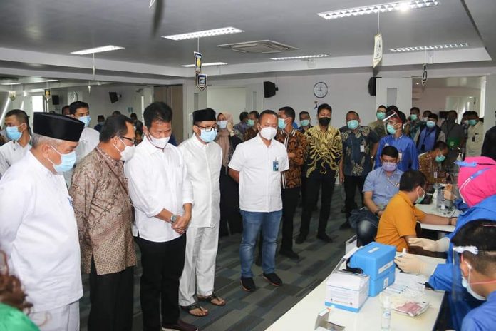 Insan Perbankan di Vaksinasi Insan Perbankan di Vaksinasi