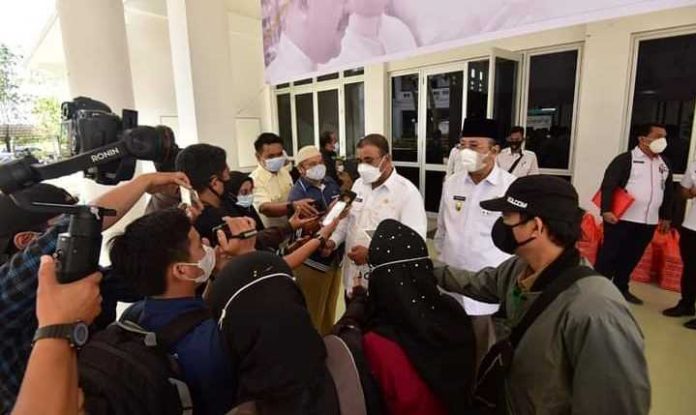 Pemberhentian Bupati dan Wakil Bupati Karimun