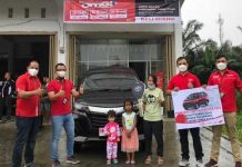 Apresiasi Mitra Outlet, Telkomsel Serahkan Hadiah Mobil Untuk Pemenang Program DigiSTAR GasPol di Riau