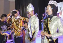 Encik Alfian dan Puan Luhung Dinobatkan Duta Wisata Batam Tahun 2021 Encik Alfian Duta Wisata Batam 2021