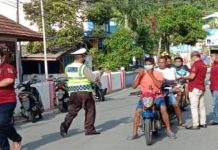Hi-Malaya Kecamatan Siantan Turun Ke Jalan Bagikan 1000 Masker dan 300 Takjil ke Warga